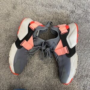 Nike Haurache City Sneakers Pink Coral Grey